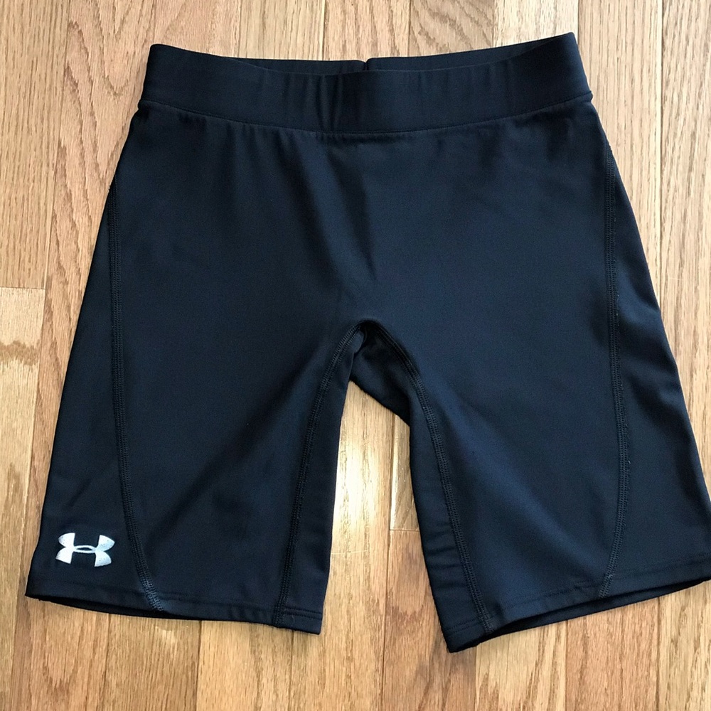 Under armour shorts excellent condition size Small